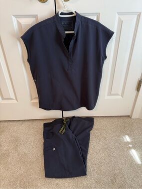 Figs Women's Quiet Navy Rafaela Scrub Top and Kade Cargo Pants Set